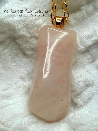 Crystalize Me Rose Quartz v2 | Ranger Ray